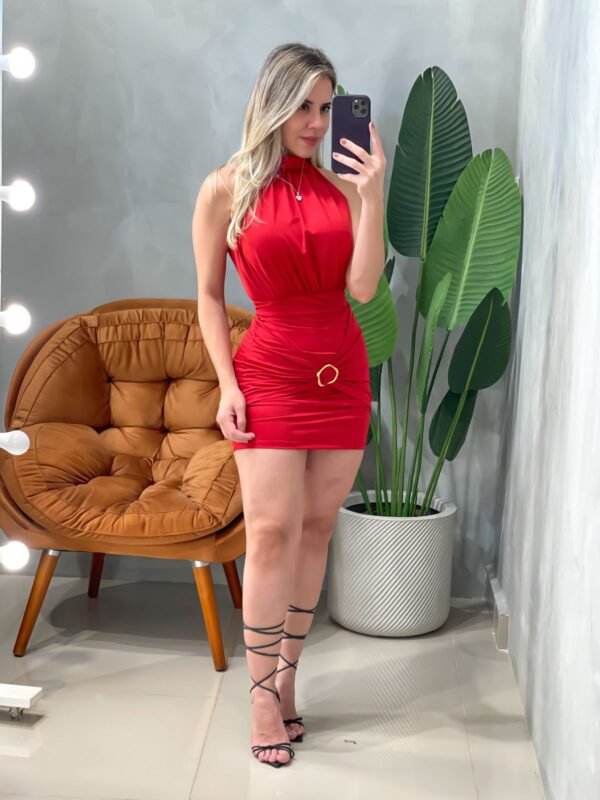Vestido Curto em Malha Balonê com Fivela