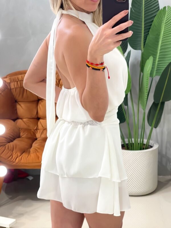 Macaquinho em Crepe Frente Única com Babado