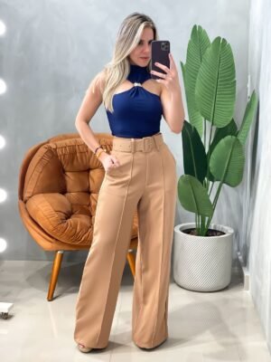 Blusa em Suplex Regata com Gola e Fivela