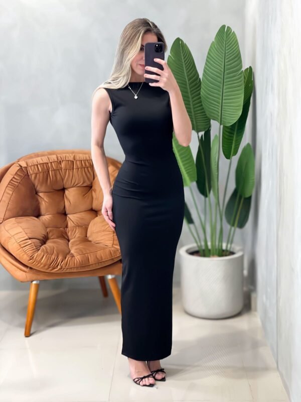 Vestido Longo em Ribana Regata Costas Nua