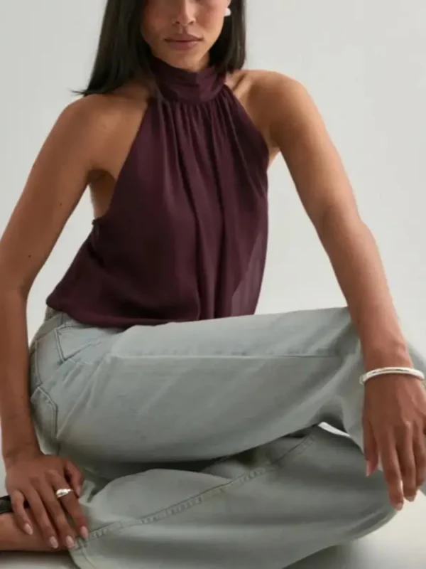 Top Feminino com Decote Halter e Costas Descobertas