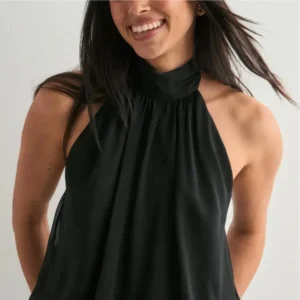 Top Feminino com Decote Halter e Costas Descobertas