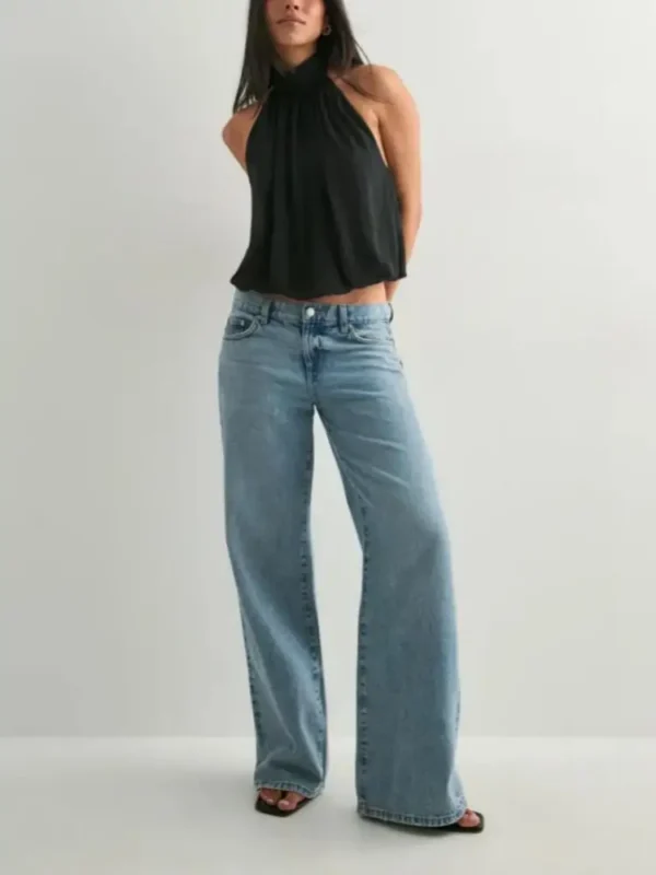 Top Feminino com Decote Halter e Costas Descobertas