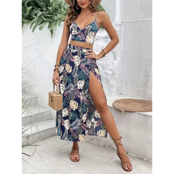 Conjunto Top de Alça e Saia com Fenda e Estampa Floral