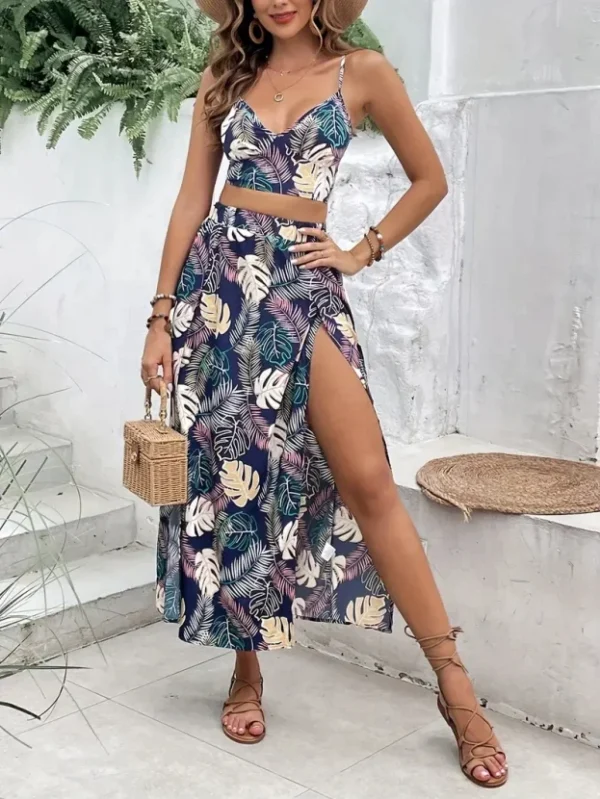 Conjunto Top de Alça e Saia com Fenda e Estampa Floral